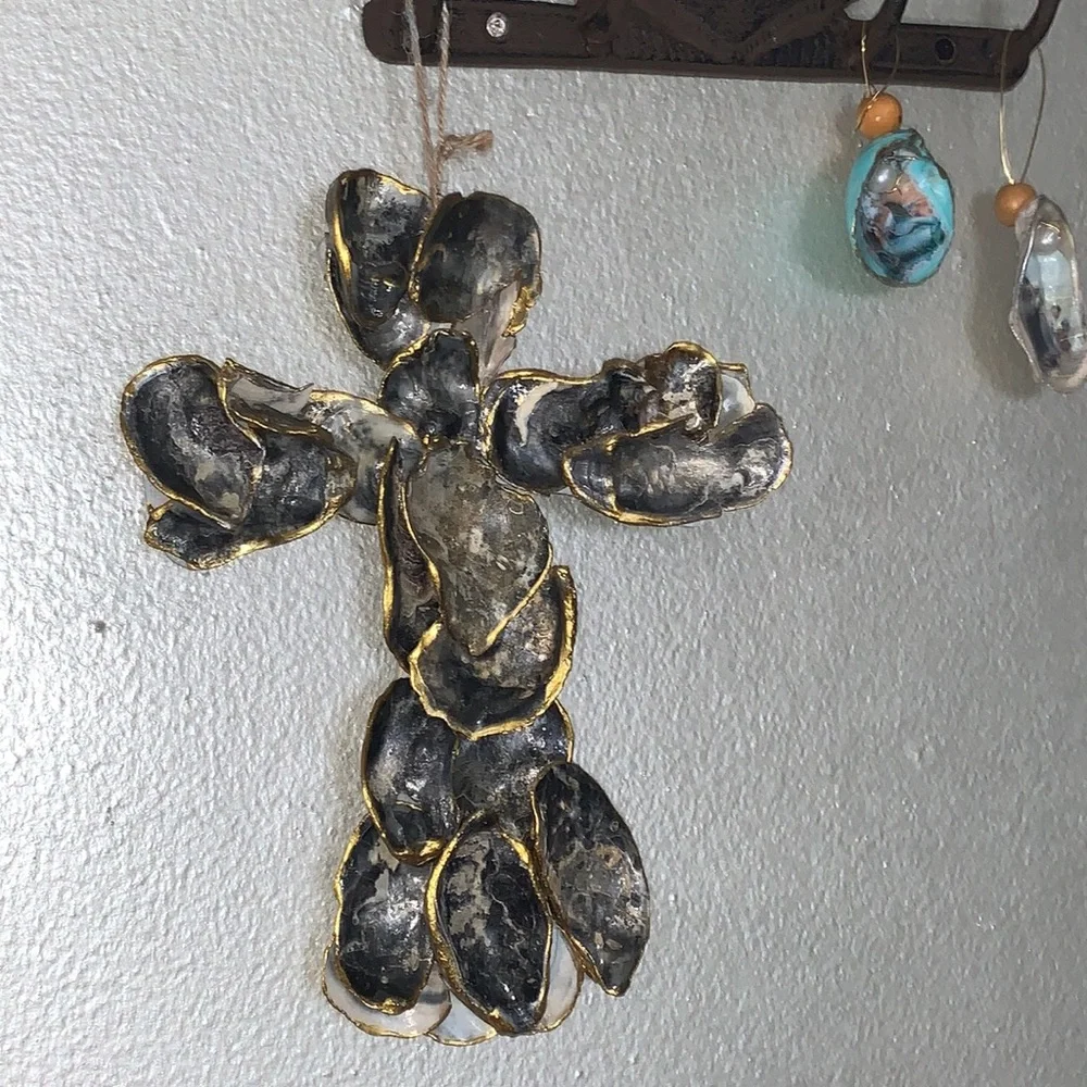 Handmade Shell Cross - Picture 8 of 17